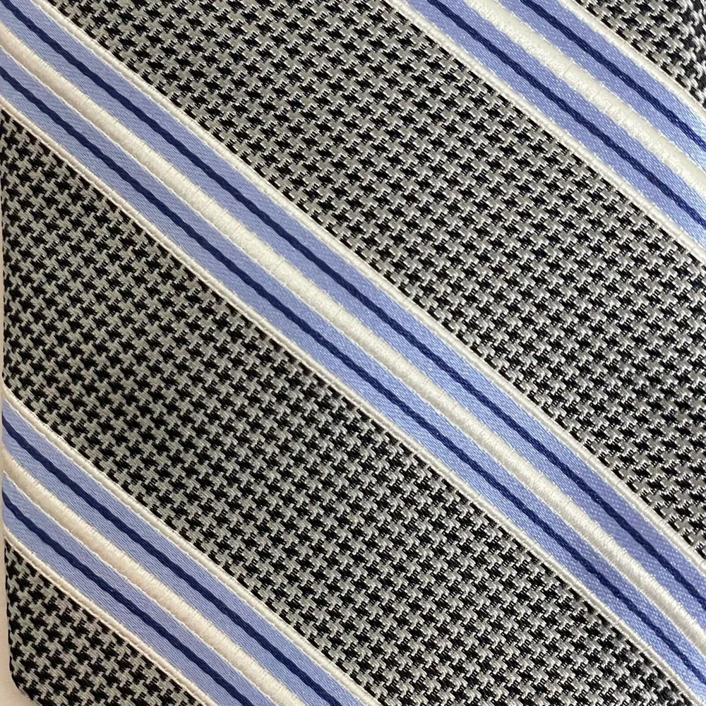 John W. Nordstrom Gray Blue Striped Silk Necktie 3.25